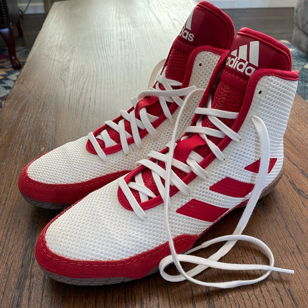 Adidas wrestling shoes men’s 7. New.